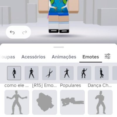 Conta Roblox com Skins e coisas nos jogos.