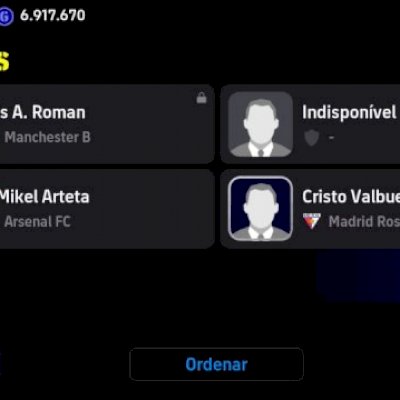 Conta efootball com melhor goleiro do jogo