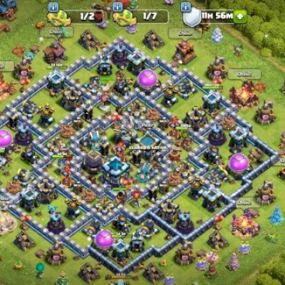 Vendo CV 13 praticamente full com skins de heróis e 12k de gemas