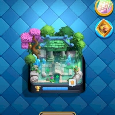 Conta upa 6800 troféus, com muitas evos e cartas upadas