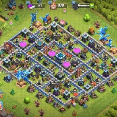 Conta clash of clans antiga e bem upada
