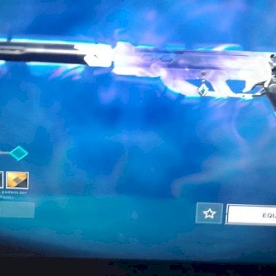 Conta de valorant com Vandal Araxys, Senti da Luz e outras e phanton das flor