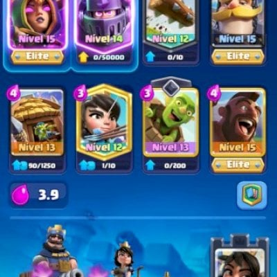 Conta de clash royale com 9000 troféus, criada a 8 anos, gemada