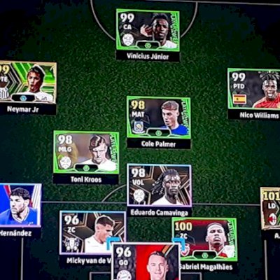 Conta 100% na raça,nada investido além de tempo (disposto a negociação) console