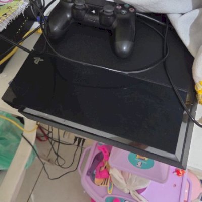 Ps4 semi novo