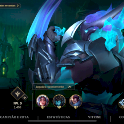 Conta com o primeiro passe do jax hexplorador, conta logada com LoL de PC tbm