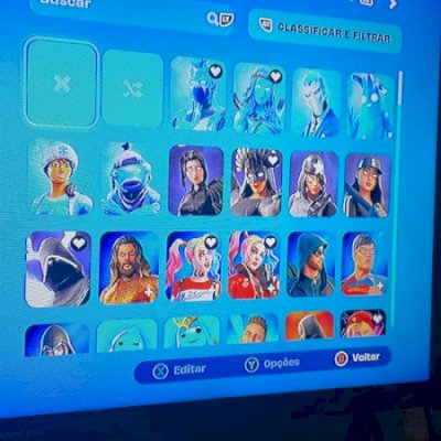 Conta com 240+ skins e 720 v-bucks(Skins desde a season X e a maioria Tryhard)
