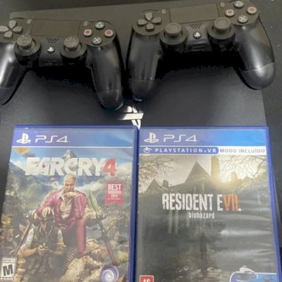 PS4 PRO 1TB + JOGOS CABOS E CONTROLES ORIGINAIS