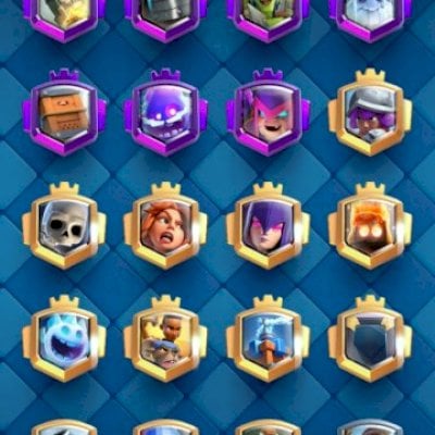 Conta antiga de clash Royale com 800k de ouro e muitas cartas full