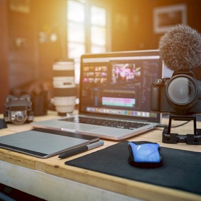 Criação E Edição De Vídeos Vsl, Criativos, Postagens + Combo