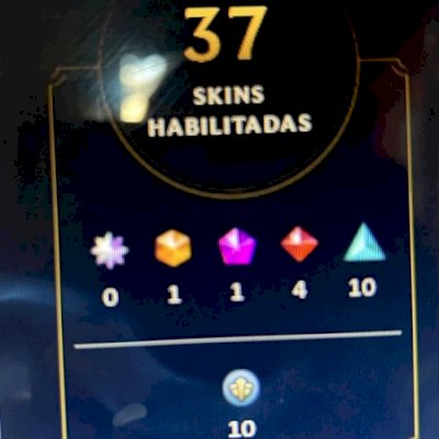 Conta de LoL com skin mitica e varias outras skins, logada com Wild rift