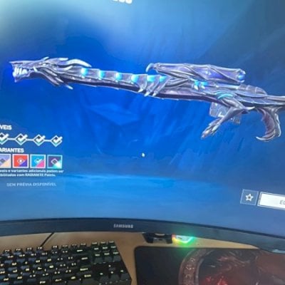 Conta Valorant higt elo ( Diamante + 20 skins compradas)