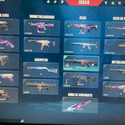 Conta gold com varias skins