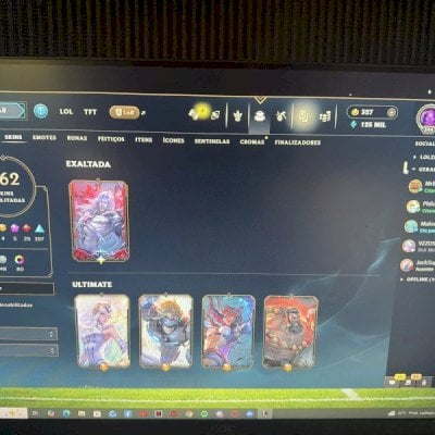 Conta lol com mais de 250 skins , com skin exaltada viego