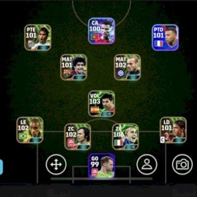 Conta de efootball com 3150 de força coletiva cannavaro 106, xabi alonso 103