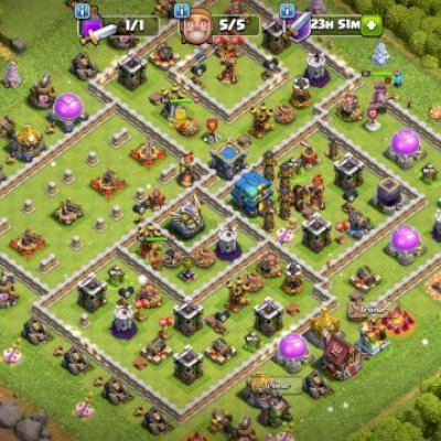 Clash of Clans cv12, conta antiga com vários obstaculos raros.